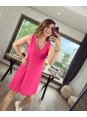 PEMBE V YAKA KRİNKIL KUMAŞ ELBİSE