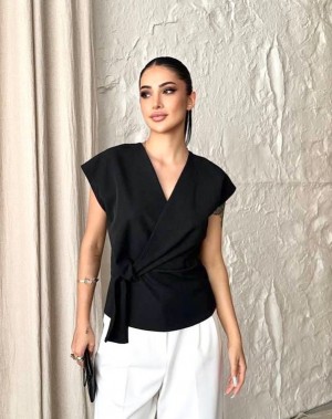 MARKA MODEL KRUVAZE BLUZ SİYAH  MARKA MODEL KRUVAZE BLUZ SİYAH