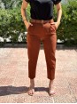KEMERLİ HAVUÇ PANTOLON KAHVERENGİ