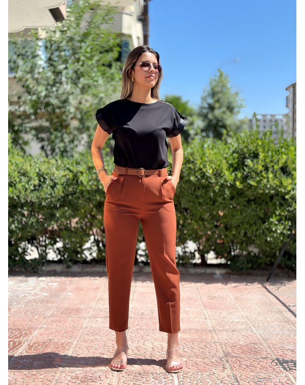KEMERLİ HAVUÇ PANTOLON KAHVERENGİ