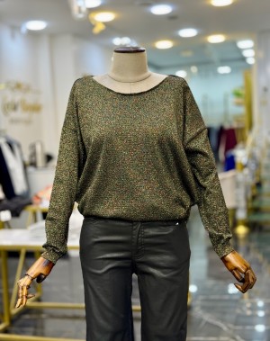 Simli Merserize Kayık Yaka Triko Bluz Siyah Gold Simli Merserize Kayık Yaka Triko Bluz Siyah Gold