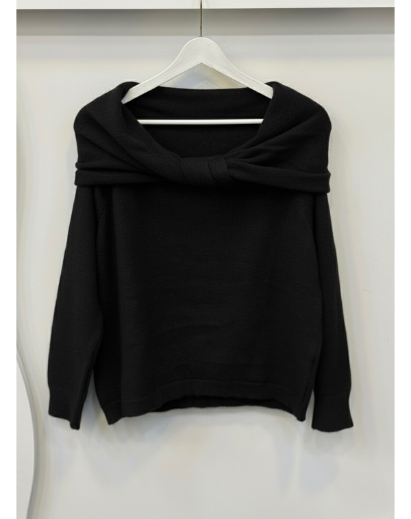 Madonna Yaka Siyah Kazak