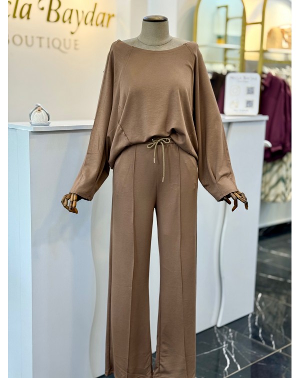 Modal Kumaş Kayık Yaka İkili Takım Kahverengi