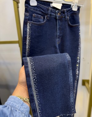 Yanı Taşlı Kesik Paça Boyfriend Jean Lacivert