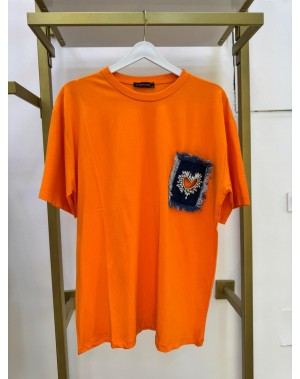 Kalp Desenli Cep Detaylı Turuncu Tshirt