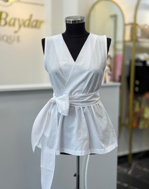 Kruvaze Yaka Kuşaklı Poplin Bluz Beyaz  Kruvaze Yaka Kuşaklı Poplin Bluz Beyaz