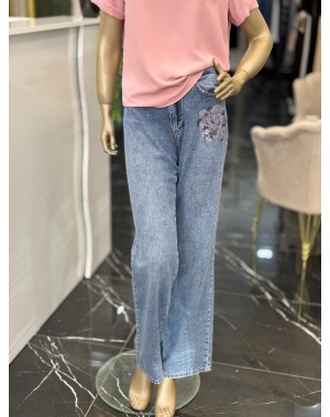 Marka Model Taş Detaylı Yumuşacık Jean 