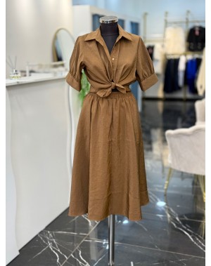 Parlak Satenimsi Kumaş Kahverengi Etek Gömlek Takım Parlak Satenimsi Kumaş Kahverengi Etek Gömlek Takım