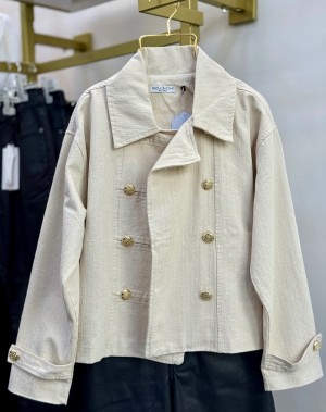 Premium Seri Gold Düğmeli Kısa Trenc Ceket Taş Rengi