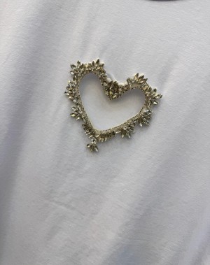 Kalp Desenli Taşlı Beyaz Tshirt
