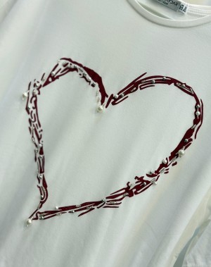 Kalp Desenli Boncuklu Beyaz Tshirt