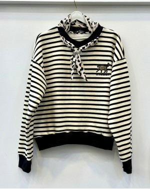 Üç İplik İçi Şardonlu Fularlı Sweatshirt 